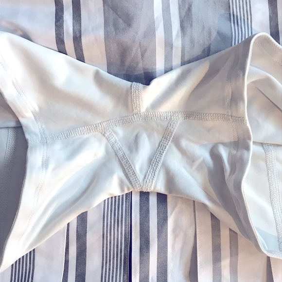 NWT RARE FIND Lululemon Run Pace Setter Groovy Stripe Nimbus Black Skort Size 6R - Picture 13 of 16